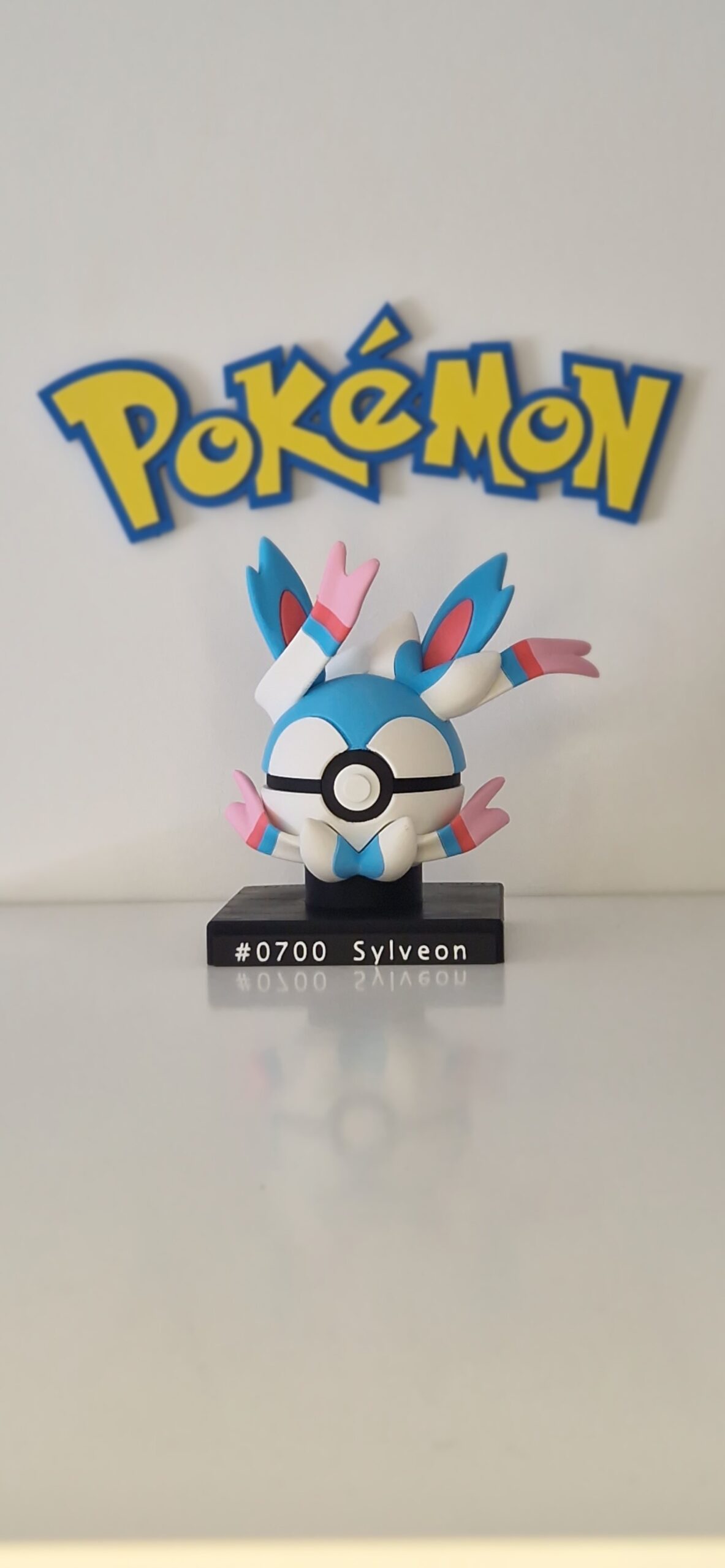Pokeball Standaard + Naam