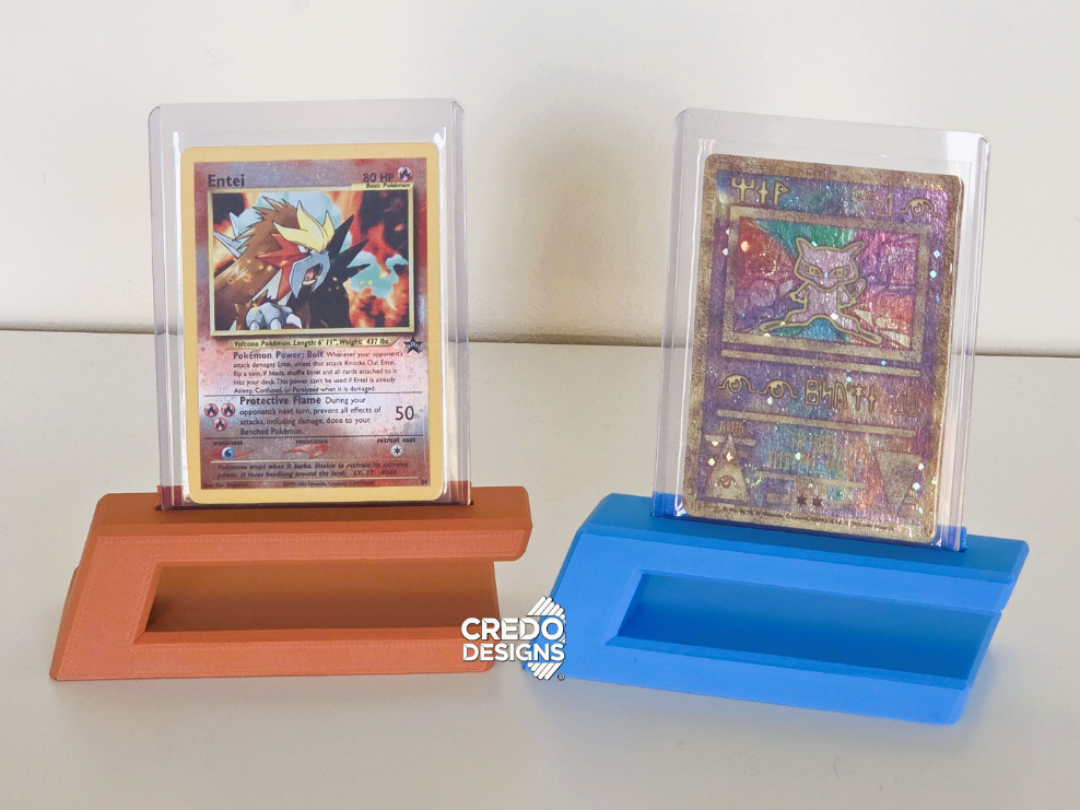 Minimalistic Top Loader Display Stand